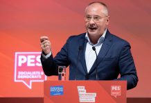 Sergei Stanishev reeleito presidente do Partido Socialista Europeu