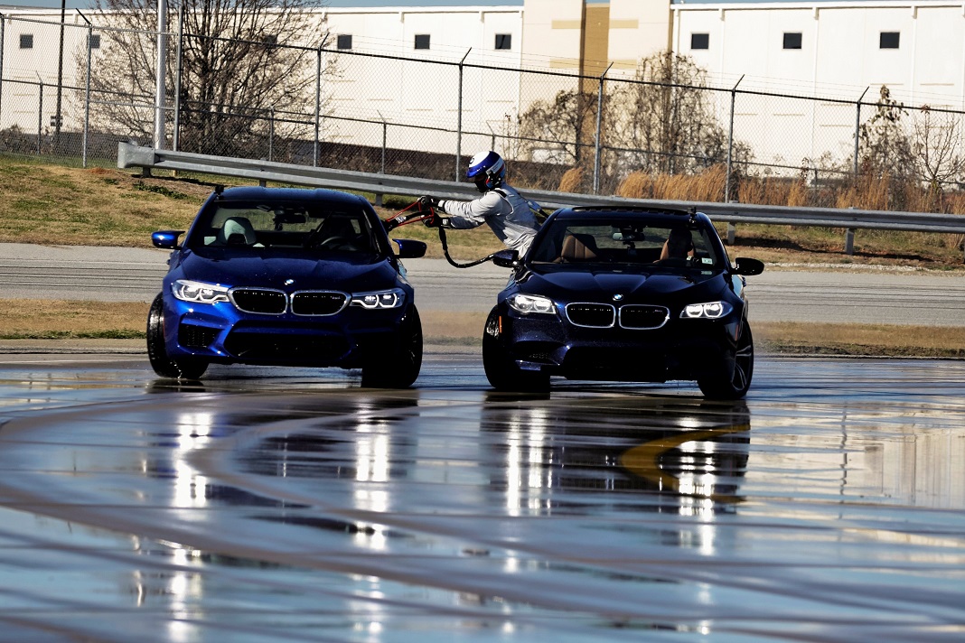 BMW 5 bate Guinness World Records de percurso à deriva