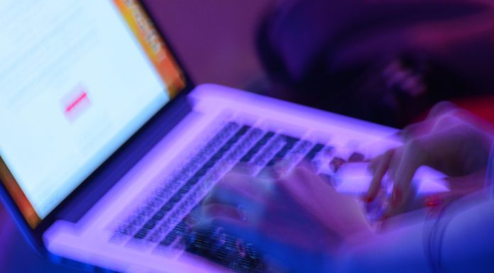 Alerta: Detetado pacote malicioso em PyPI que usa técnicas de phishing
