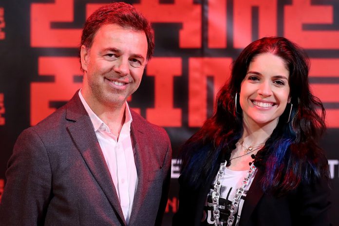 Arena de Gaming do Rock in Rio-Lisboa abriu no Worten Game Ring. Mário Pereira, da Worten, e Roberta Medina, do Rock in Rio Arena de Gaming do Rock in Rio-Lisboa abriu no Worten Game Ring. Mário Pereira, da Worten, e Roberta Medina, do Rock in Rio