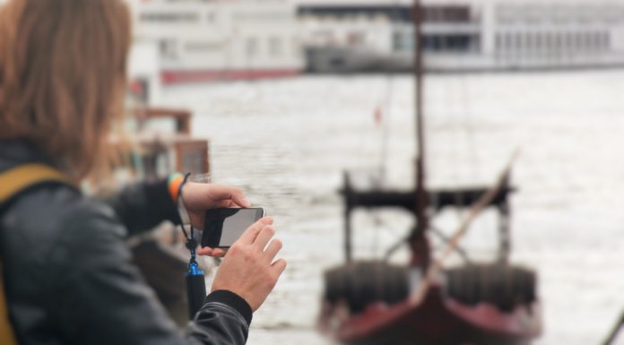 Novo relatório mostra importância do Regulamento dos Serviços Digitais para proteção dos menores em online Novo relatório mostra importância do Regulamento dos Serviços Digitais para proteção dos menores em online