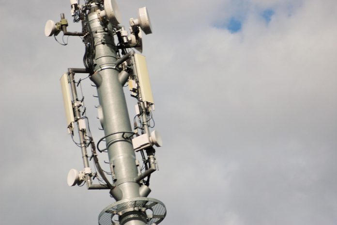 Atuais dispositivos rádio dos telemóveis e estações base não suportam a rede 5G