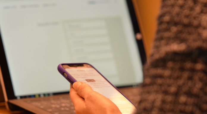 Inteligência artificial generativa pode aumentar fraudes e ataques de falsa identidade em 2026, alerta Fórum Económico Mundial