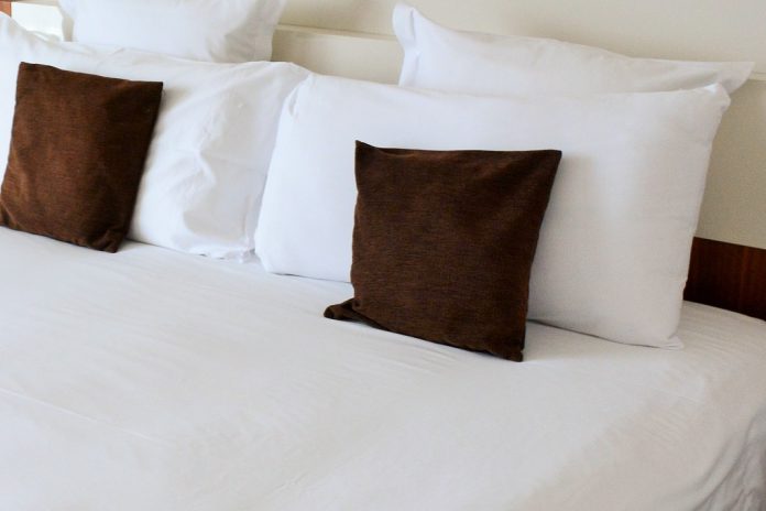 Pneumologistas alertam para importância de dormir bem, mesmo nas férias: Sono em atraso é irrecuperável