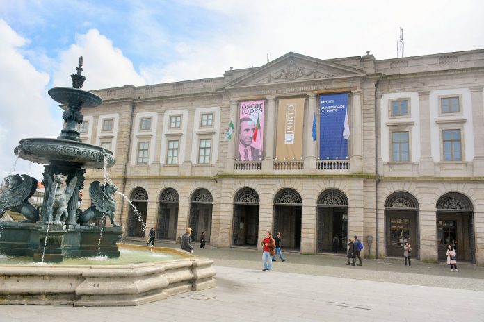 Feira de Emprego Universitário na Exponor dias 16 e 17 de outubro