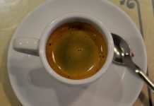 Estudo relaciona consumo de café à saúde metabólica e às hormonas sexuais Estudo relaciona consumo de café à saúde metabólica e às hormonas sexuais.