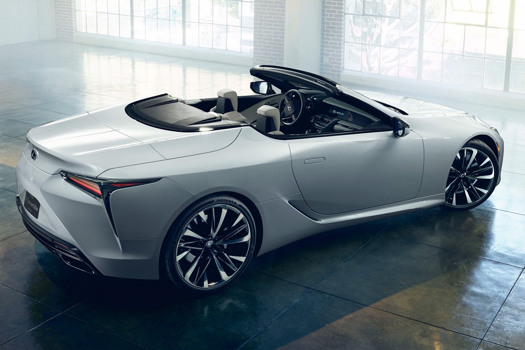 Lexus apresenta LC Convertible concept em Detroit