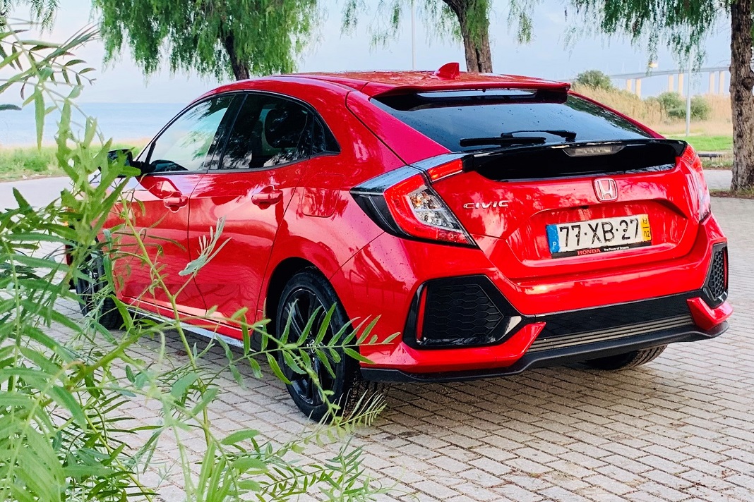 Honda CIVIC 1.0 i-VTEC Dynamic Connect Navi 18YM, 3 cilindros e 129cv