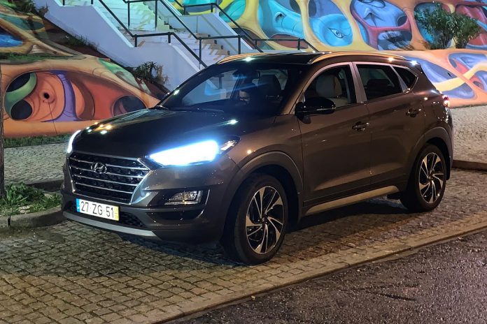 Hyundai Tucson 1.6 CRDi hybrid premium + pack pele 116cv + pack style plus