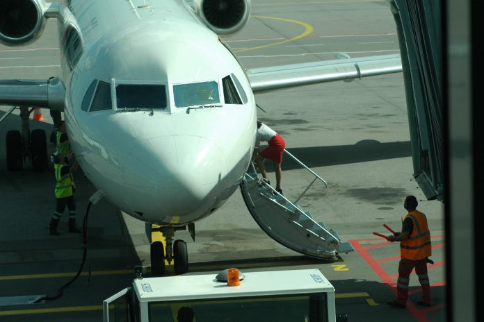 Cabo Verde Airlines alerta que greve da Portway em Lisboa pode obrigar a atrasos Cabo Verde Airlines alerta que greve da Portway em Lisboa pode obrigar a atrasos
