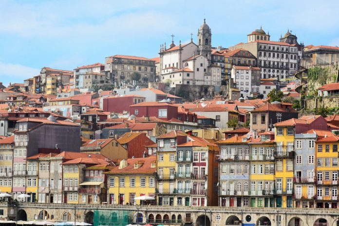 Queima das Fitas do Porto tem reforço dos serviços da STCP