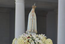 Imagem de Nossa Senhora de Fátima em visita ao Panamá tem encontro com Papa