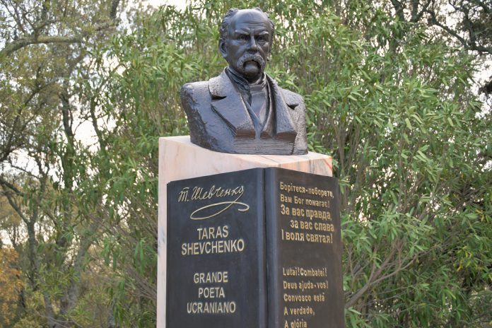 Grande poeta ucraniano Taras Shevchenko tem monumento em Lisboa