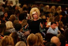 ‘Long Island Medium’ regressa ao TLC e transforma céticos em crentes