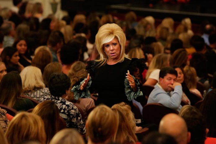 ‘Long Island Medium’ regressa ao TLC e transforma céticos em crentes