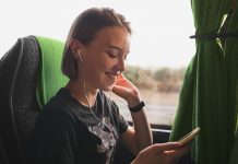 Autocarros da FlixBus em Portugal disponibilizam filmes nos telemóveis