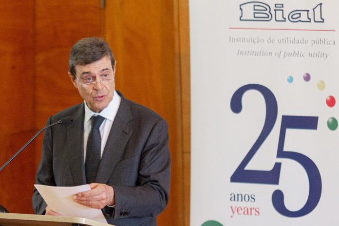 Fundação BIAL assinala o 25 aniversário com exposição itinerante Fundação BIAL assinala o 25 aniversário com exposição itinerante