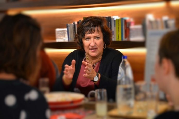 Mulheres socialistas europeias pedem fim da desigualdade salarial Mulheres socialistas europeias pedem fim da desigualdade salarial