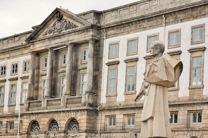 Mário Cláudio distinguido com Honoris Causa pela Universidade do Porto