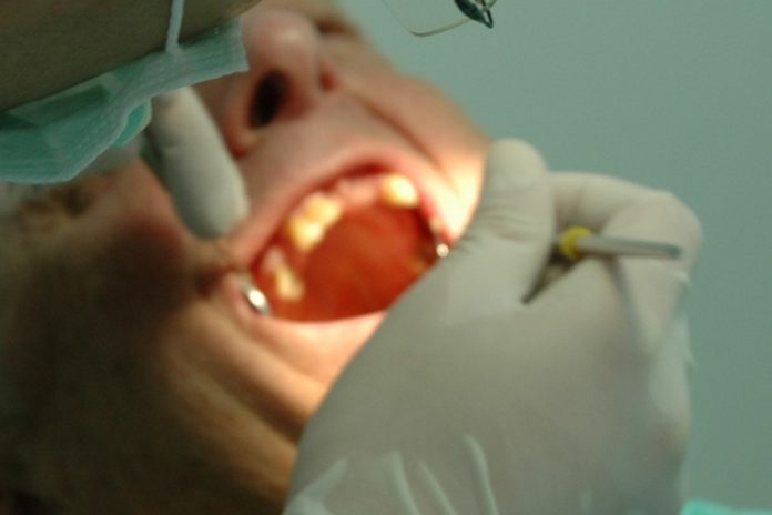 Clínicas e consultórios de medicina dentária devem fechar
