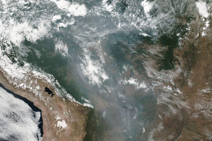 Amazónia: Incêndios na floresta tropical brasileira em imagens da NASA