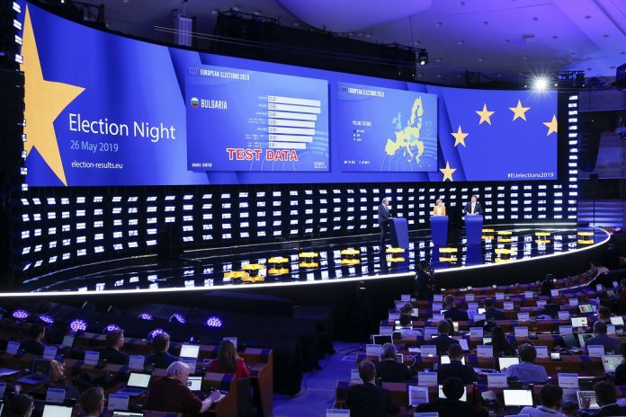 Cerca de 1.300 jornalistas acompanham as eleições europeias no Parlamento Europeu