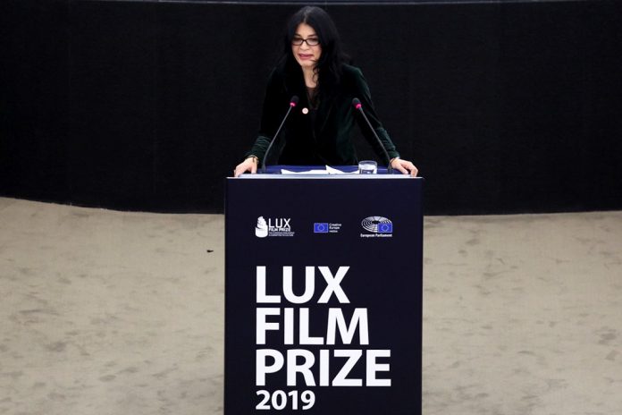 Filme “God Exists, Her Name Is Petrunya” vence Prémio Lux 2019 Filme “God Exists, Her Name Is Petrunya” vence Prémio Lux 2019