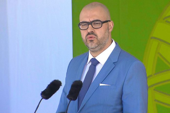 João Miguel Tavares no seu discurso, no Dia de Portugal obriga-nos a refletir sobre nós enquanto portugueses. João Miguel Tavares no seu discurso, no Dia de Portugal obriga-nos a refletir sobre nós enquanto portugueses.