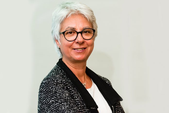 Ambiente de fumo de tabaco tem Teresa Bandeira, médica pediátrica, Presidente da Sociedade Portuguesa de Pneumologia Pediátrica Teresa Bandeira, médica pediátrica, Presidente da Sociedade Portuguesa de Pneumologia Pediátrica