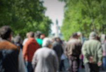 Rastreio do cancro do colón e reto por colonoscopia em adultos com 75 ou mais anos Rastreio do cancro do colón e reto por colonoscopia em adultos com 75 ou mais anos