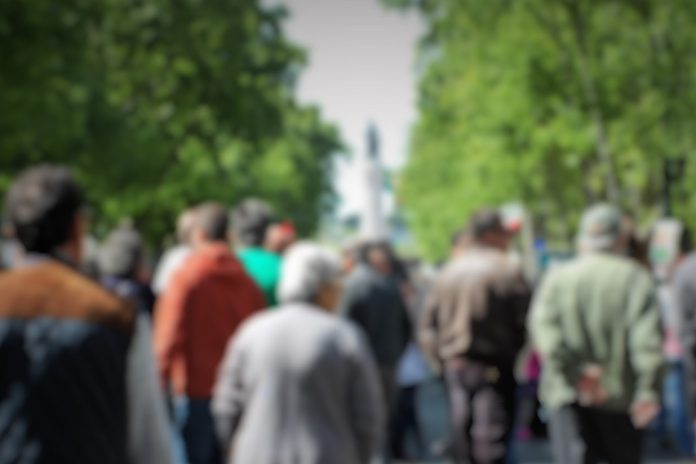 Rastreio do cancro do colón e reto por colonoscopia em adultos com 75 ou mais anos Rastreio do cancro do colón e reto por colonoscopia em adultos com 75 ou mais anos