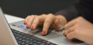 Comércio online: Entra em vigor a taxa de 3 euros por artigo para encomendas até 150 euros Comércio online: Entra em vigor a taxa de 3 euros por artigo para encomendas até 150 euros