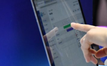 Alerta sobre chatbots de IA: são inteligentes mas não conscientes Alerta sobre chatbots de IA: são inteligentes mas não conscientes