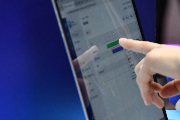 Alerta sobre chatbots de IA: são inteligentes mas não conscientes Alerta sobre chatbots de IA: são inteligentes mas não conscientes