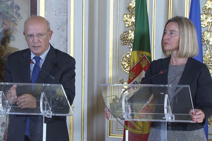 União Europeia pode reconhecer Juan Guaidó Presidente interino da Venezuela União Europeia pode reconhecer Juan Guaidó Presidente interino da Venezuela
