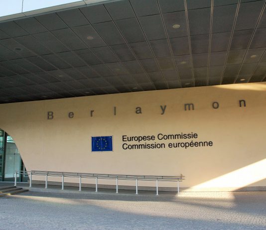 União Europeia vai apoiar os serviços de saúde em África com quase 170 milhões de euros União Europeia vai apoiar os serviços de saúde em África com quase 170 milhões de euros
