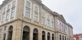 Universidade do Porto com a maior media das notas de entrada nos cursos