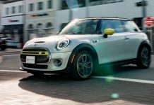 Novo MINI Cooper SE neutro em CO2