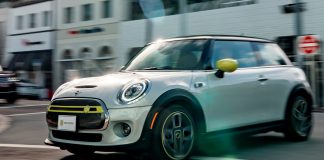 Novo MINI Cooper SE neutro em CO2