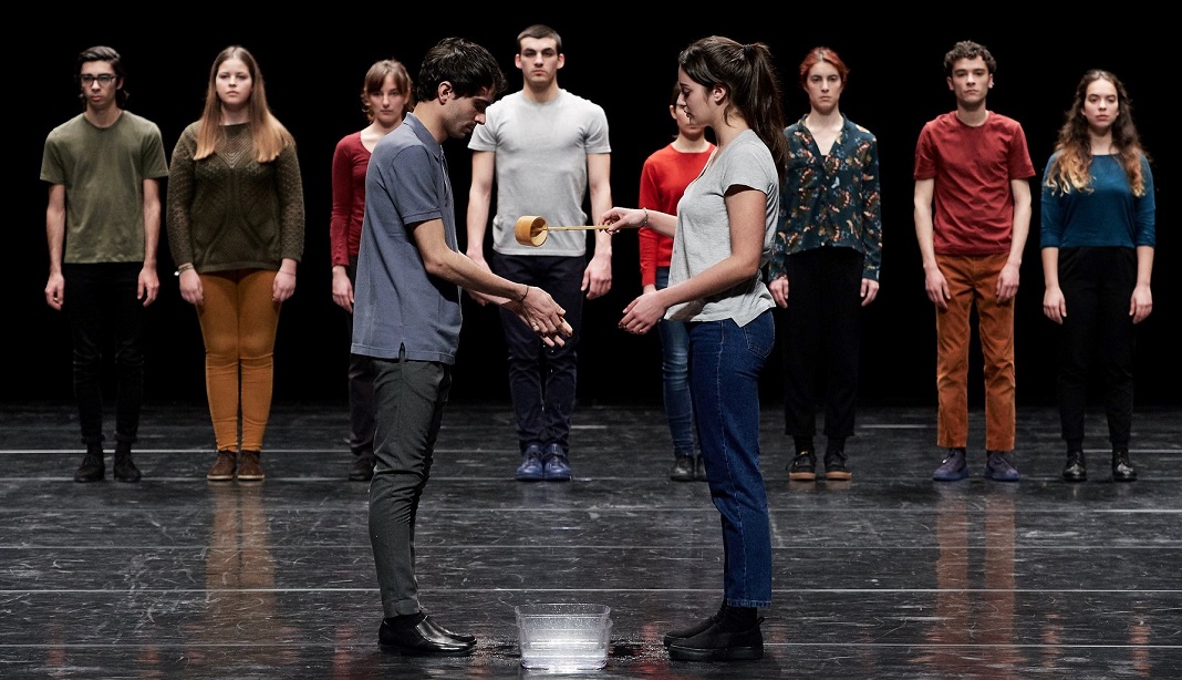 Jovens bailarinos portugueses no festival Montpellier Danse