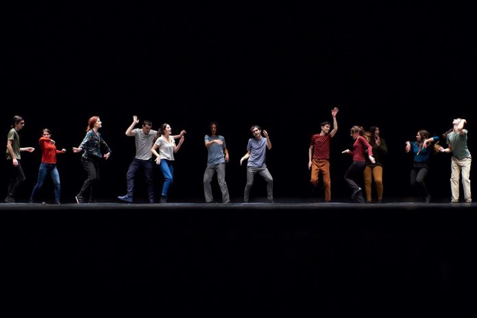 Jovens bailarinos portugueses no festival Montpellier Danse