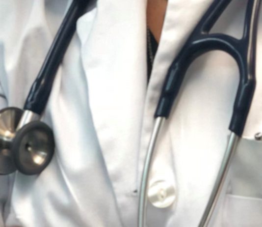 Tratamentos não cirúrgicos que ajudam na escoliose do adolescente