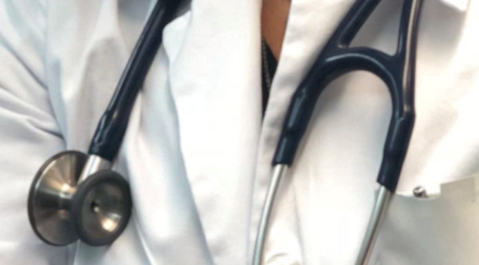 Combinação de medicamentos melhora tratamento de cancro do ovário avançado