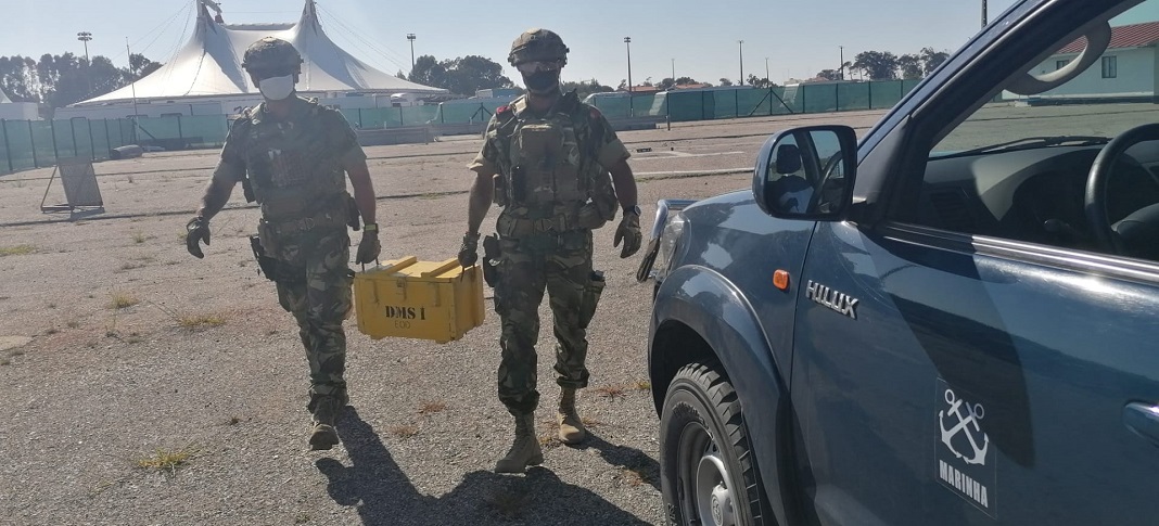 Engenho descoberto na praia de Esmoriz inativado pela Marinha