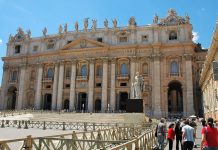 Celebrações da Pascoa em direto da Praça São Pedro em Roma