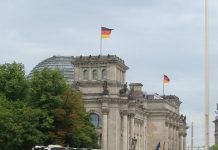 União Europeia impõe sansões a responsáveis por ciberataques ao Bundestag