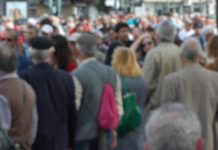 COVID-19 eliminou uma década do progresso em anos de esperança de vida