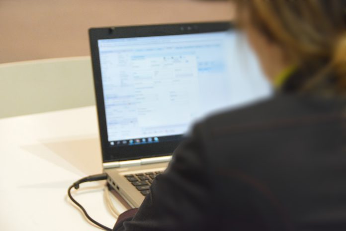 UE: Simplificar legislação sobre dados, cibersegurança e inteligência artificial para reduzir custos das empresas