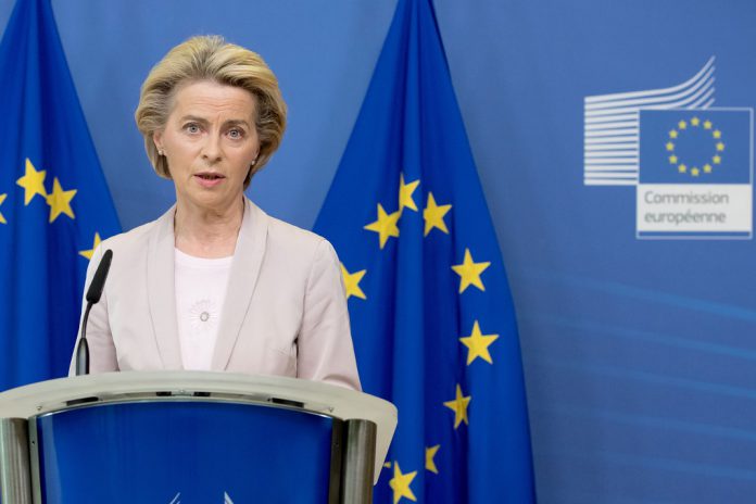 Presidente da Comissão Europeia propõe sansões severas à Rússia