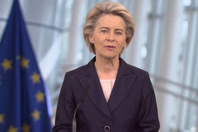 Presidente da Comissão Europeia vai a sete países do leste avaliar o estado da defesa europeia